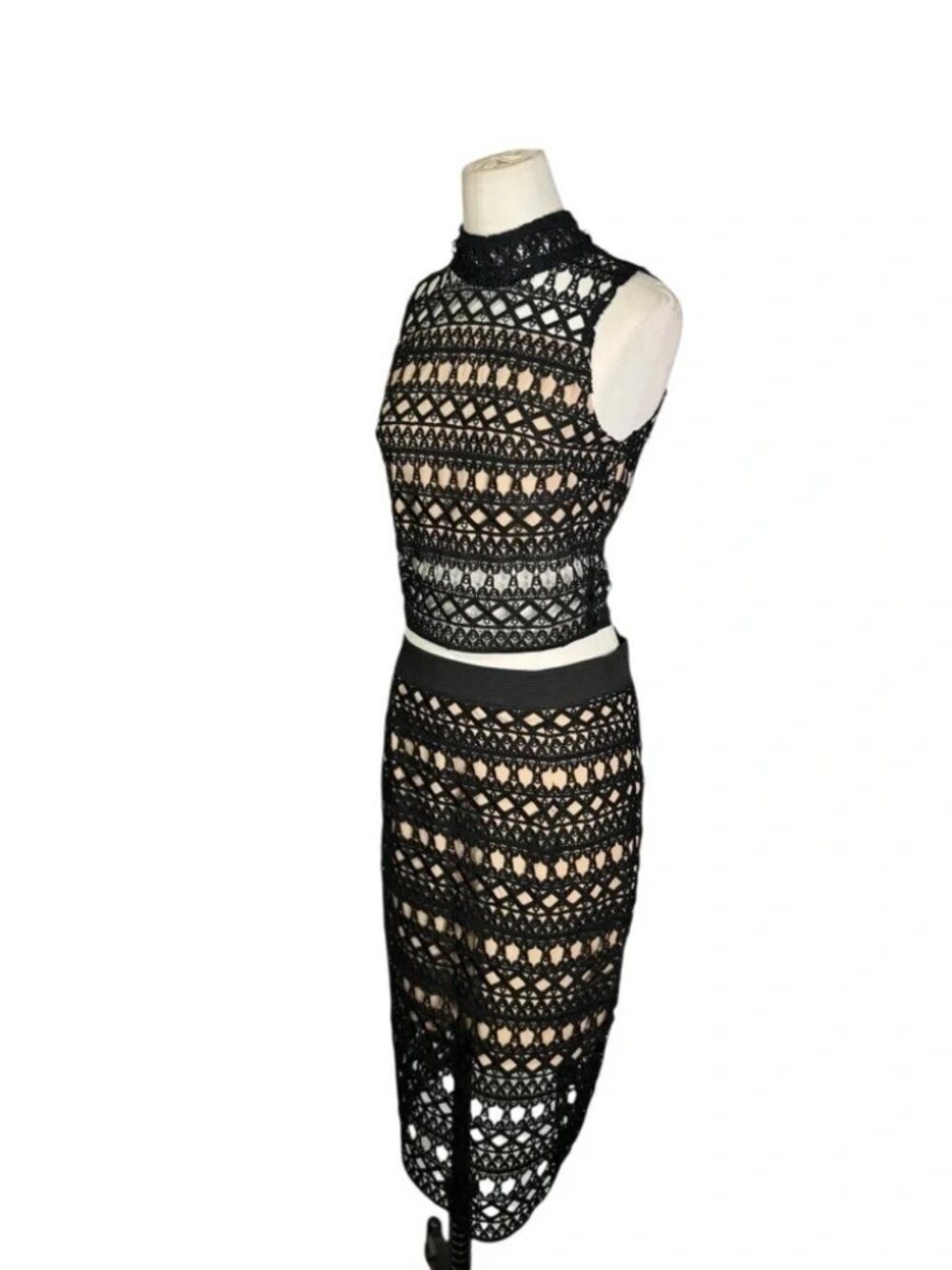 STRUT & BOLT - Two piece Set Lace Crotchet Crop Top & Skirt - Black & Nude - Picture 4 of 5